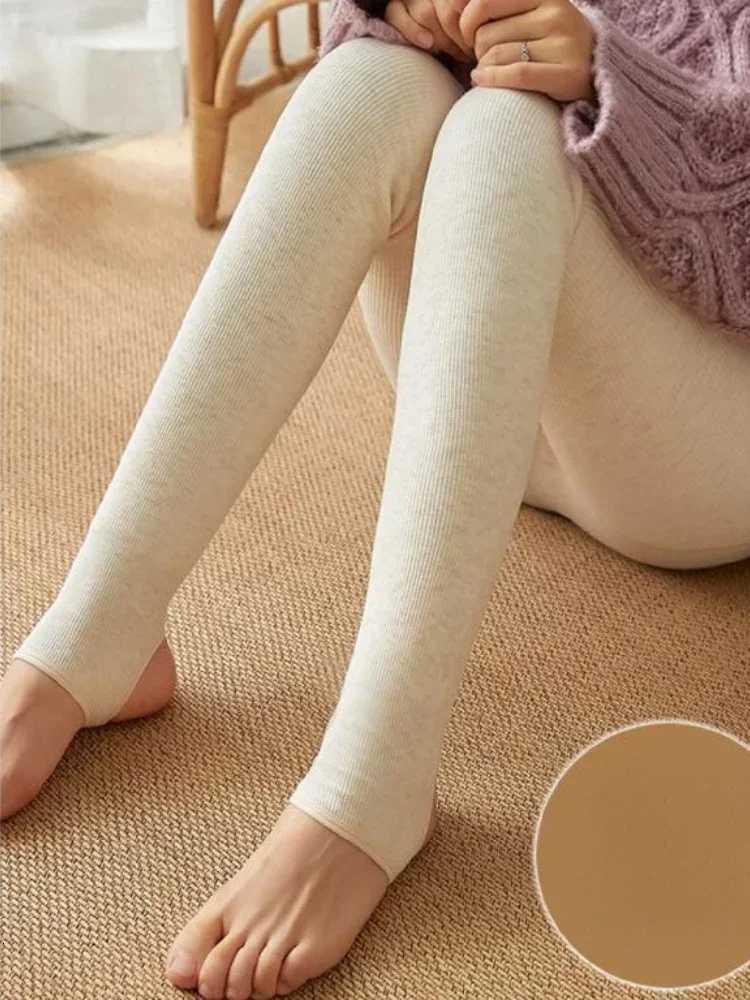 Winter Warm Leggings Women Vertical Stripes Casual Pants Thickened Plush Cotton High Elasticity Solid High Waist Winter PantsT251016