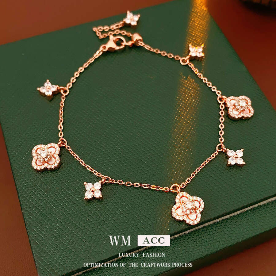 Zircon Mother-of-Pearl Four-Leaf Clover Flower Fashion Commuting Versatile Bracelet Light High-End Niche Jewelry ddmypluto