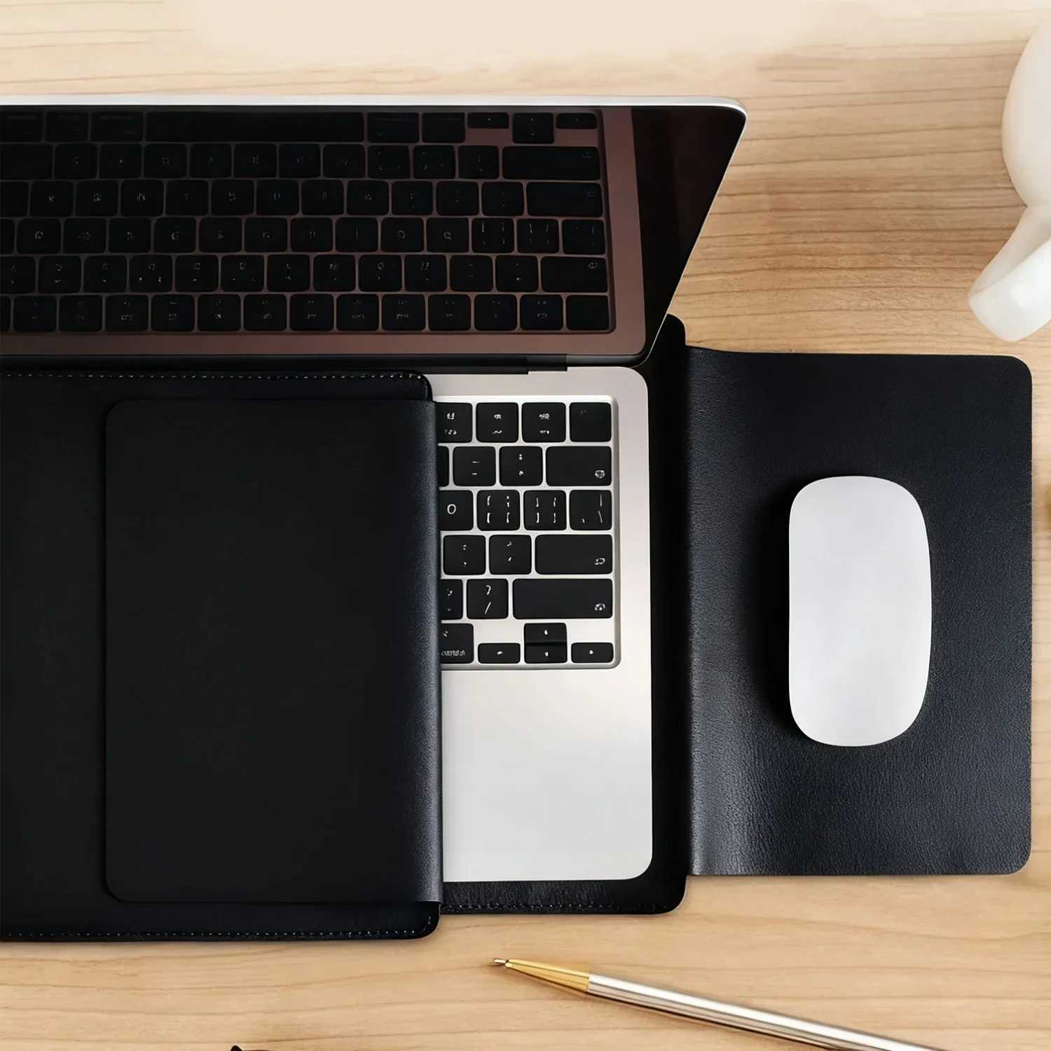 Luxury Laptop Sleeve Case Leather Bag Universal 1416 Inch Computer Protective Padded Cases for MacBook Pro Air M4M3M2W251015