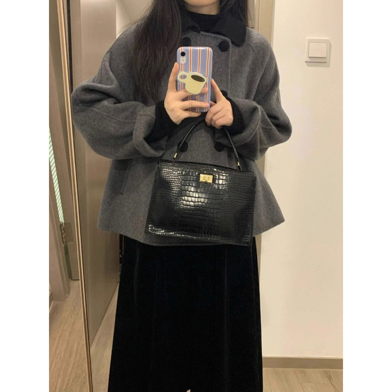 design 2025 Autumn/Winter Luxury New Top Grey Shorthair Coat Women's Designer Jacket Autumn/Winter High end Wool Jacket Feels Petite Size Thicken