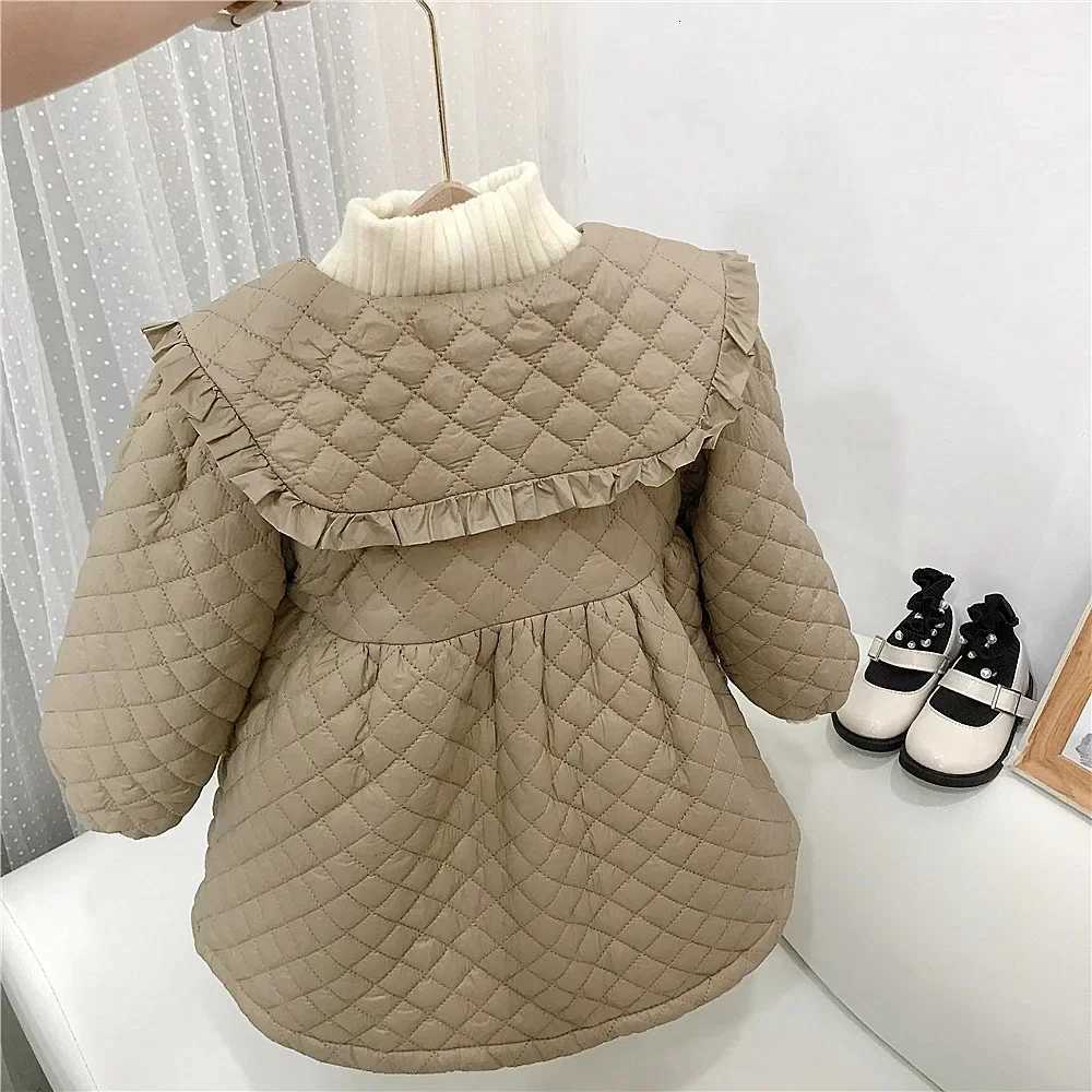 2024 Winter Children Clothing Girls Cotton Coat New Fashionable Winter Korean Style Velvet and Thick Solid Lace Quilted CoatT251016