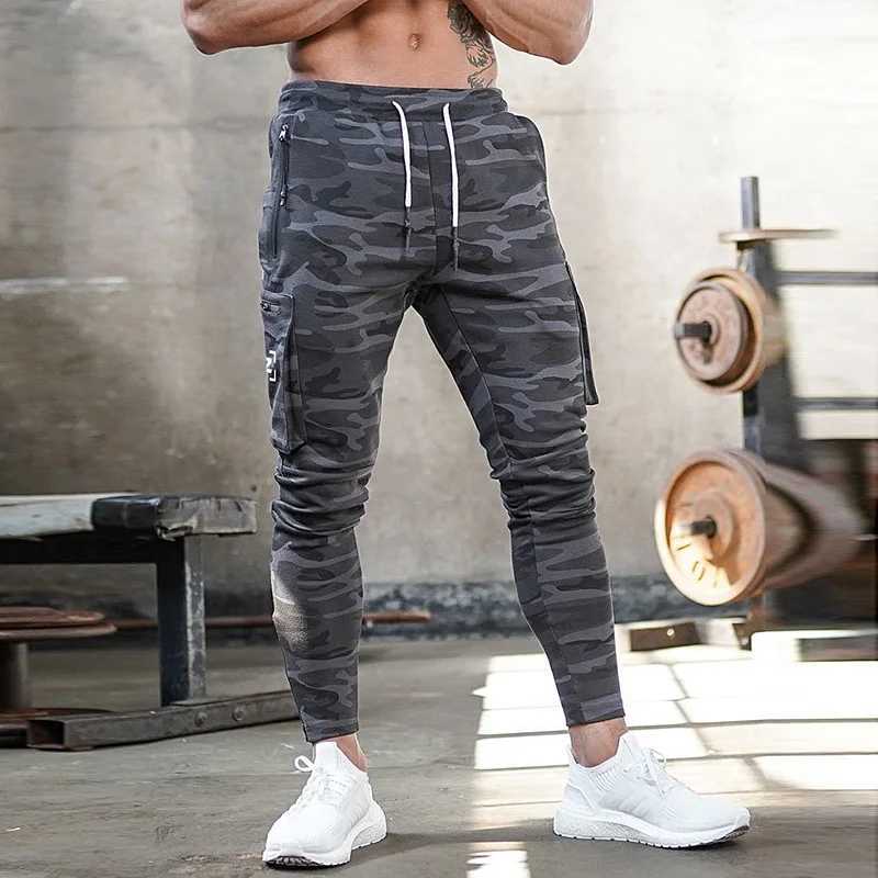 Mens Gym Fitness MultiPocket Workout Training Pants Cotton Jogging Sweatpants Camouflage Men Fashion Training Trousers J251203