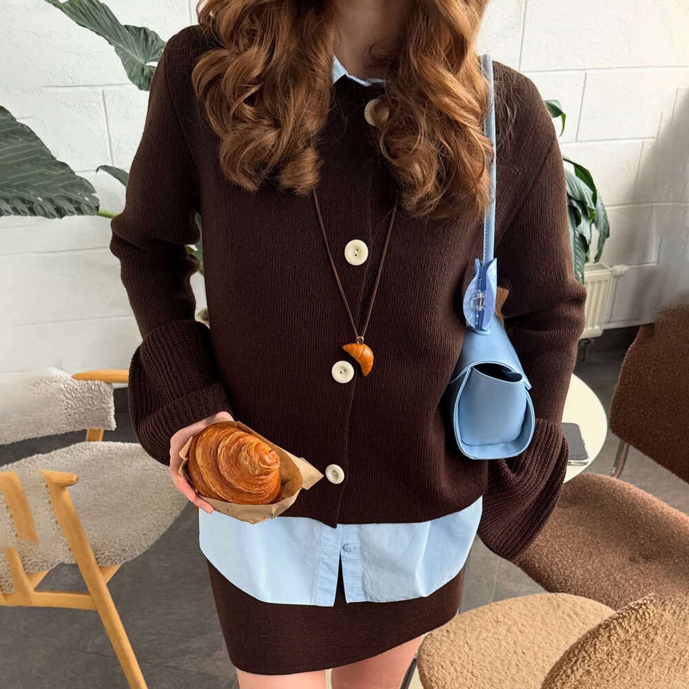 Early Autumn Lazy Style Bell Sleeve Round Neck Knitted Cardigan Versatile Loose Simple Casual Sweater Coat Elegant Women's Clothing B5