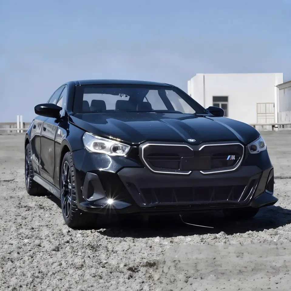 124 BMW I5 M60 Xdrive Power Alloy Metal Diecast Model Car Sound Light Outdoor Collection Hobby Decorative Ornaments Present W251016