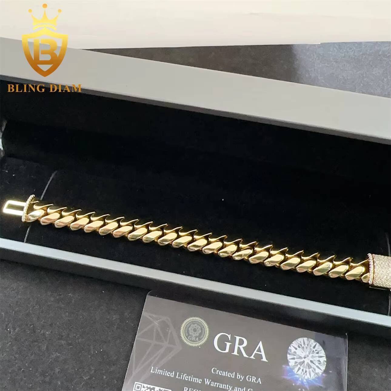 Moissanite Cuban 12mm 925 Sterling Silver Iced Out VVS Moissanite Clasp Hio Hop Jewelry Plain Cuban Bracelet