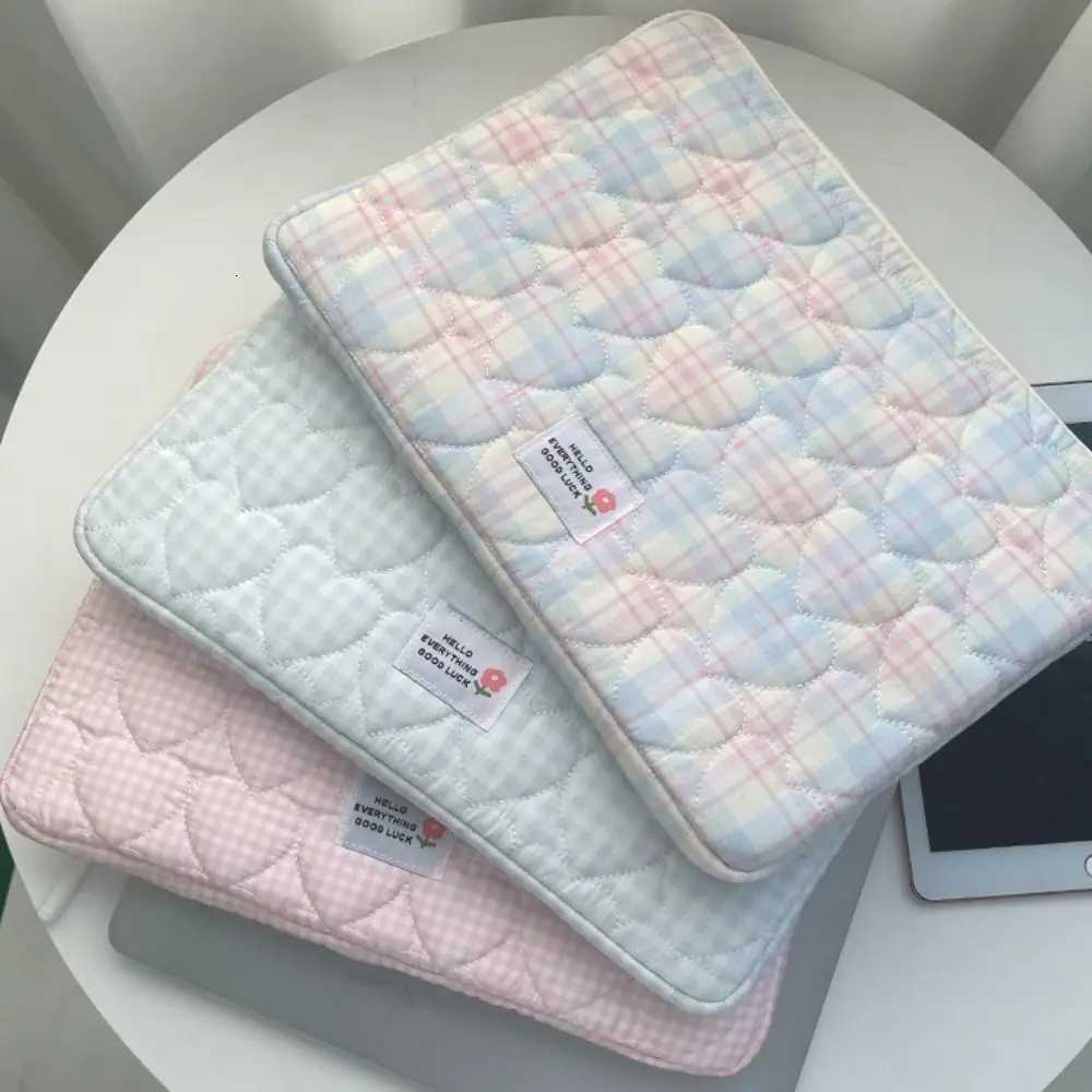 New Cute Laptop Bag Sweet 11 Inch14 Inch15 Inch Notebook Protection Case Love Laptop SleeveW251015