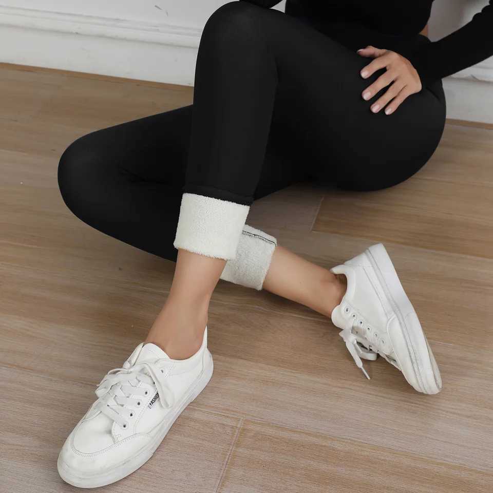 Velvet Women Leggings Autumn Winter Warm Fleece Tights High Waist Thicken Prevent Cold Legging Elastic Slim Solid Color TightT251016