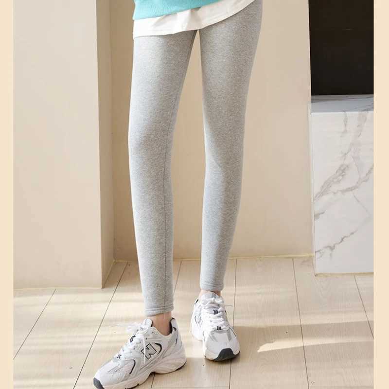 Women Cloudlike Fleece Lined Leggings High Waisted Thermal Pants for Winter Plus Size Thickened Outdoor Wear Cozy Soft LeggingsT251016