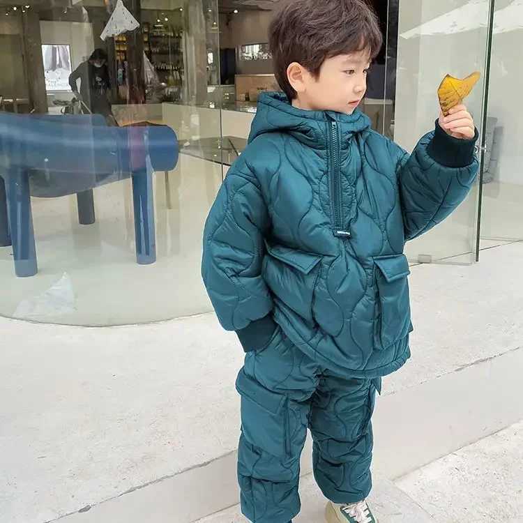 2023 New Childrens Winter Clothing Boys Cotton Suit Baby Winter Cotton Jacket Plush and Thickened Twopiece SetT251016