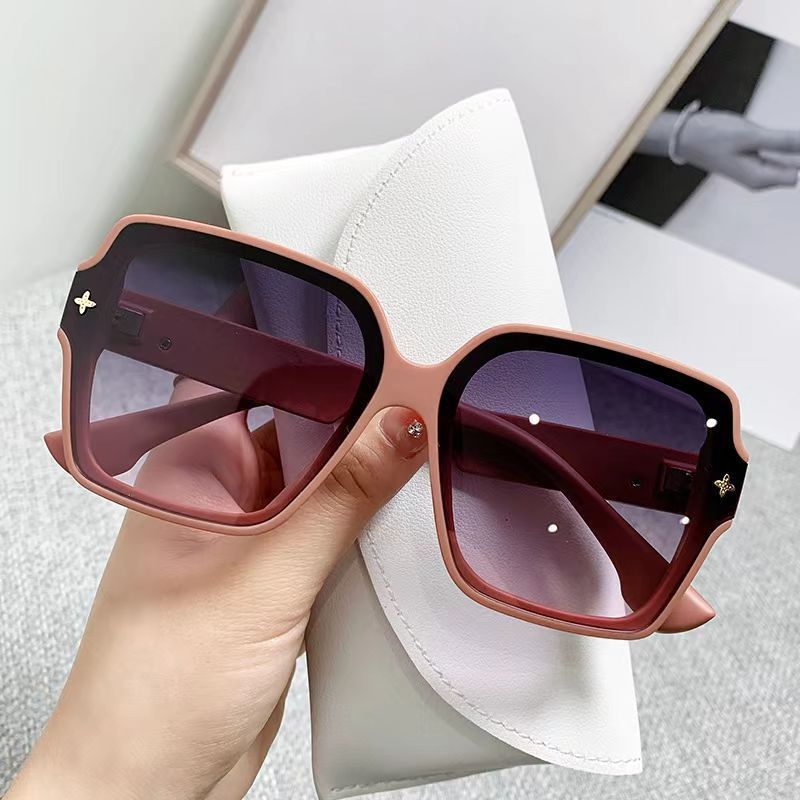 Designer Sunglasses For Women Men Oversized Sunglasses Fashion Classic Polarized Sunglasses Luxury Goggle Pilot PC Frame Oversized UV400 Eyewear KP820