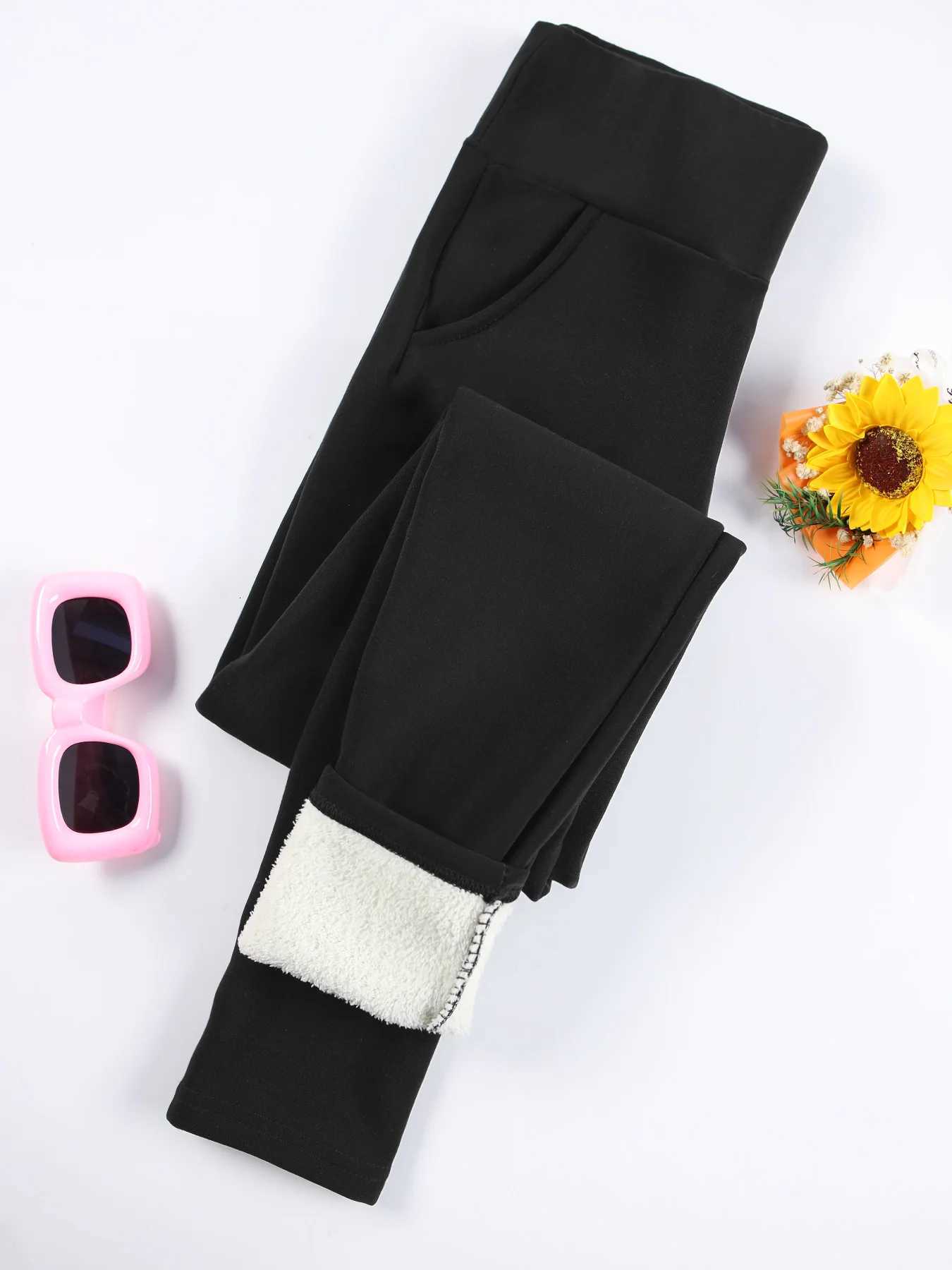 Women Velvet Leggings with Pockets Autumn Winter Warm Fleece Tights Velvet Solid Color Prevent Cold Leggings Stretch LeggingsT251016