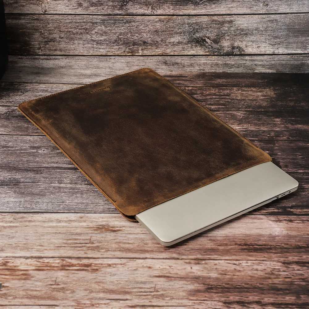 Laptop Bag For Macbook Pro Air M4 M3 M2 13 14 16 Case Leather Protective Cover Retro Notebook Sleeve Mouse Pad Gaming Mat DeskW251015