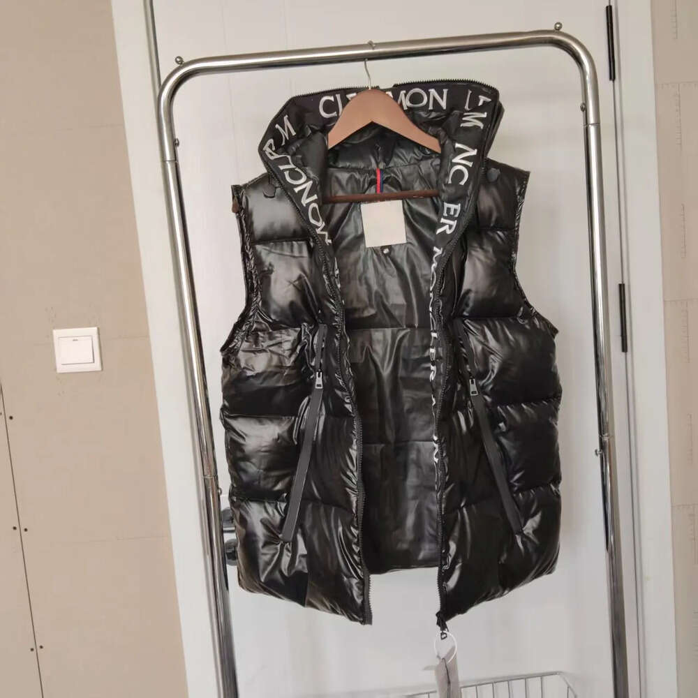 M Mens Vests Puffer Vest Winter Jackets Tank Parkas Vest Luxury Men Womens Gilet Sleeveless Sweatshirt Coat Outdoor Duck Feather Couples Windproof Waistcoat 1Fa