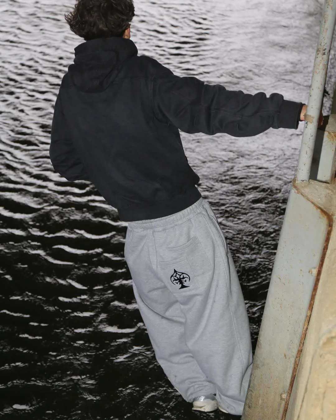 Y2k Embroidered Double Waist Jogging Pants Gothic Hip Hop Street Wear Mens and Womens Loose Fake Two Piece Sports Pants L251015