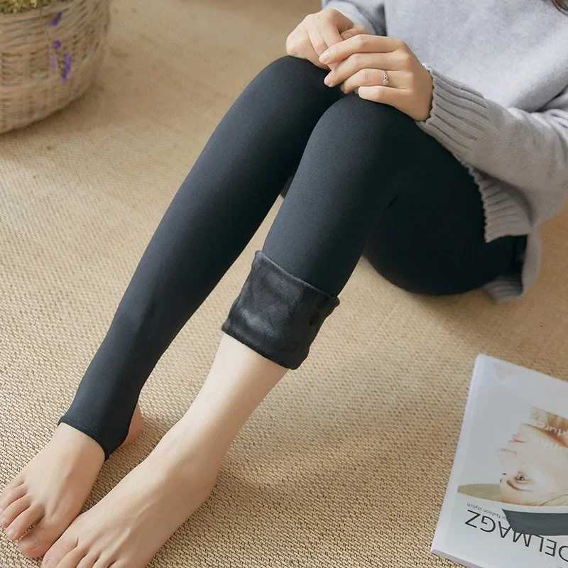 Extra Thick Autumn and Winter Skin Tone with Fleece Slimming Womens Pantyhose Layered and Thickened Warm LeggingsT251016