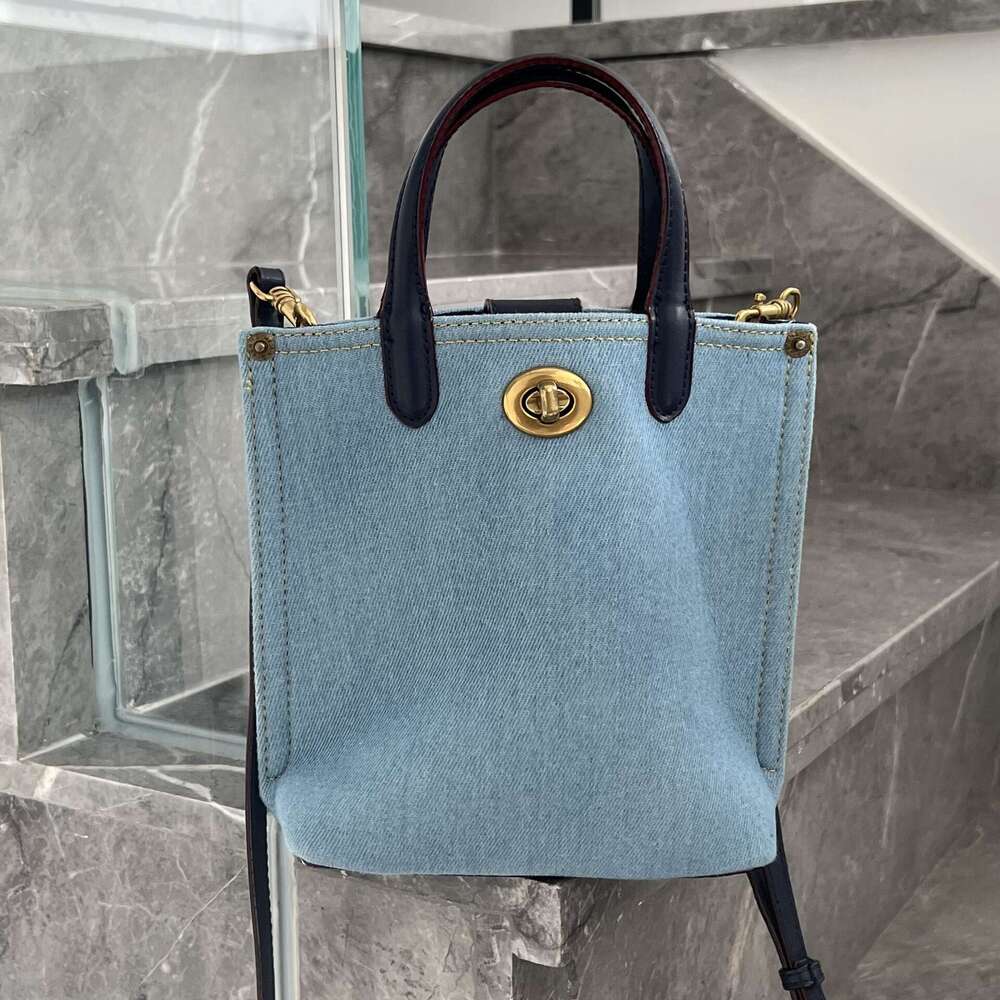 2025 New Washed Denim Handbag Versatile Tote Small Vegetable Blue Designer Bags Designer Bags French Fries Fashion Crossbody Bag