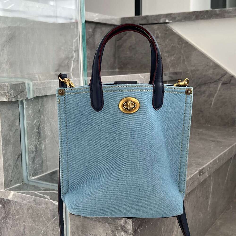 2025 New Washed Denim Handbag Versatile Tote Small Vegetable Blue Designer Bags Designer Bags French Fries Fashion Crossbody Bag