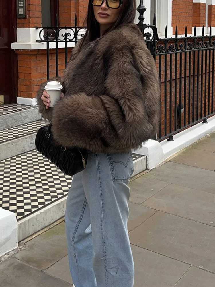 Luxury Short Faux Mink Coat Winter Brown Faux Fur Coat Woman Clothing Loose Fluffy Faux Fur Jacket Woman Fur Coats Tops W251016
