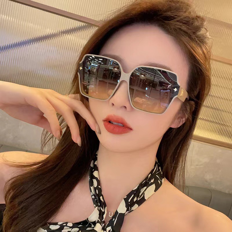 Designer Sunglasses For Women Men Oversized Sunglasses Fashion Classic Polarized Sunglasses Luxury Goggle Pilot PC Frame Oversized UV400 Eyewear KP820
