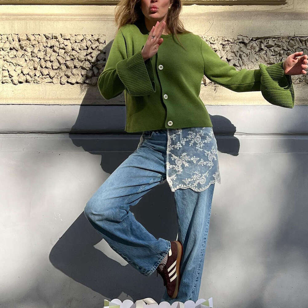 Early Autumn Lazy Style Bell Sleeve Round Neck Knitted Cardigan Versatile Loose Simple Casual Sweater Coat Elegant Women's Clothing B5