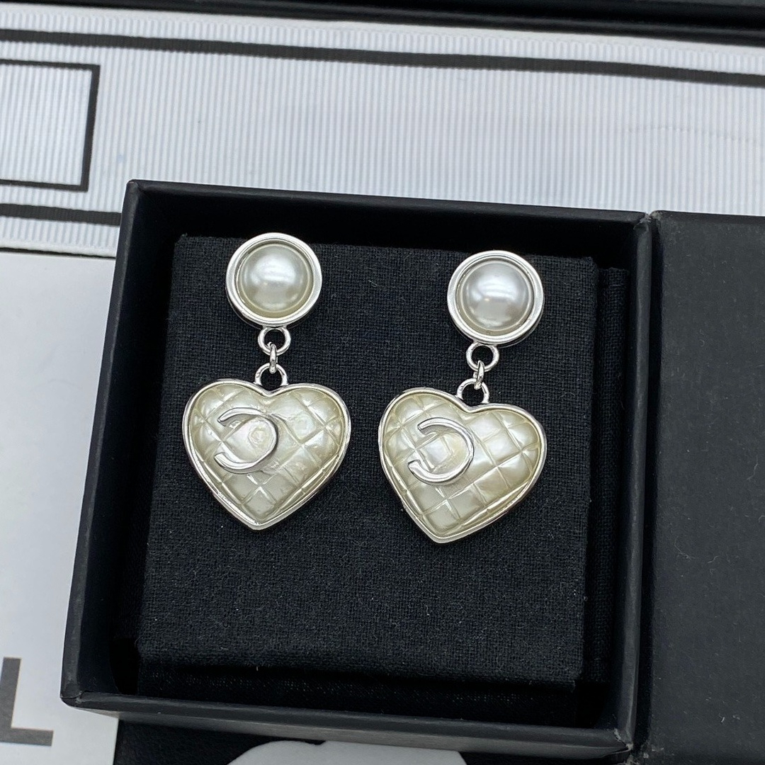 Designer Earrings 18K Gold Plated Luxury Earrings Letter Hook Women Dangle Crystal Earring Wedding Party Jewerlry Gift