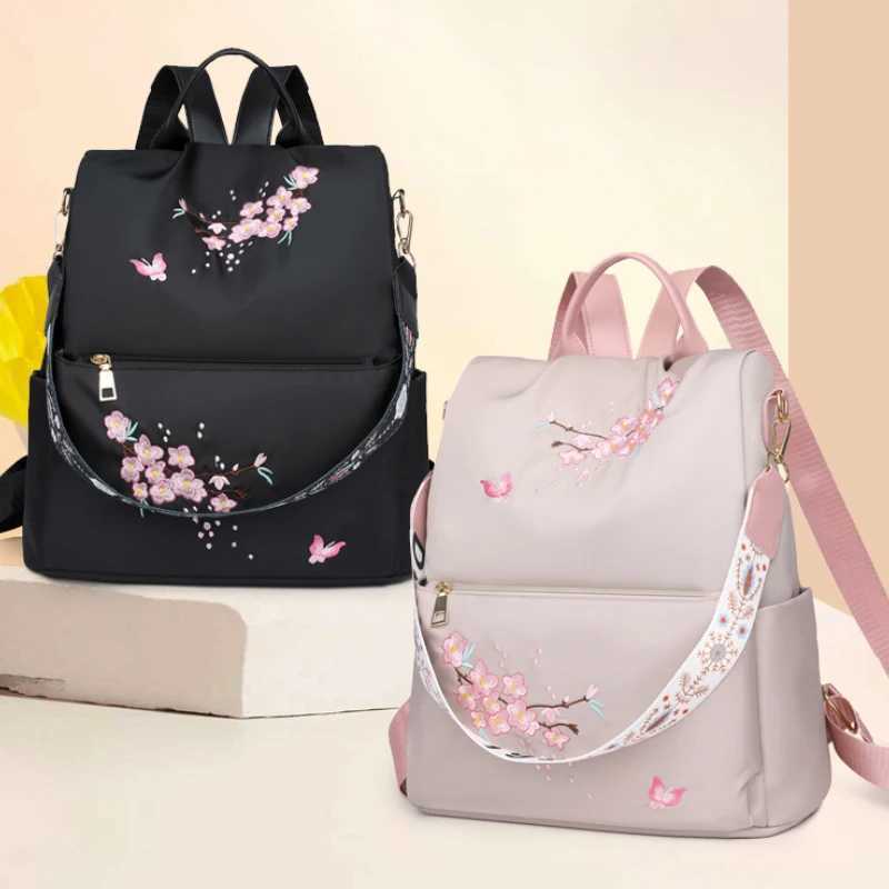 Ladies backpack large capacity adjustable shoulder straps zipper closure casual university style perfect for students andT251016