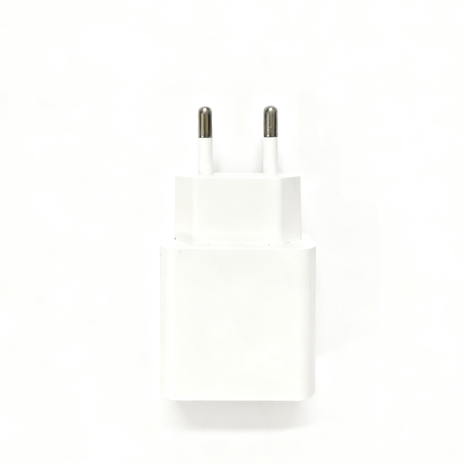 Standard European Socket USB Wall Outlet Durable White Desktop Accessory