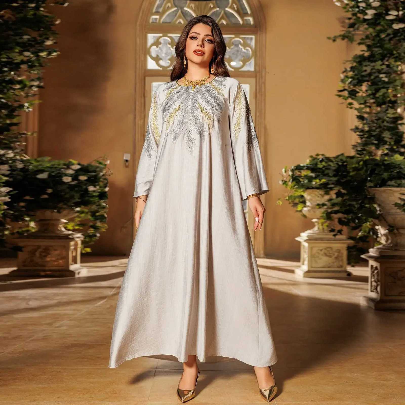 Diamonds Dubai Abayas for Women Ramadan Eid Djellaba Jalabiya Turkey Ka Muslim Dress Caftan Marocain Femme Musulamne Kaftan X251016