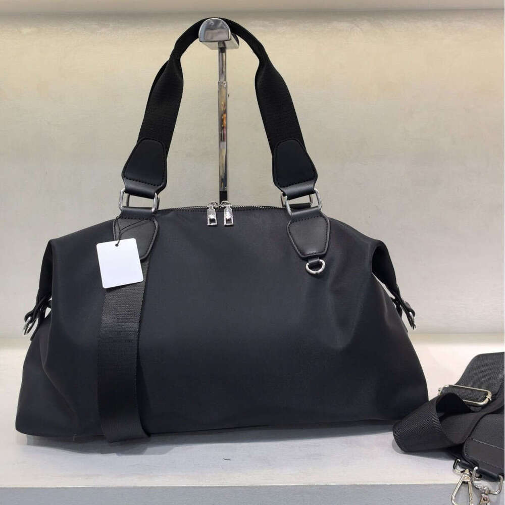 Same Style Travel Large Capacity Women's Sports Fitness Luggage Swimming Yoga Shoulder Bag B5