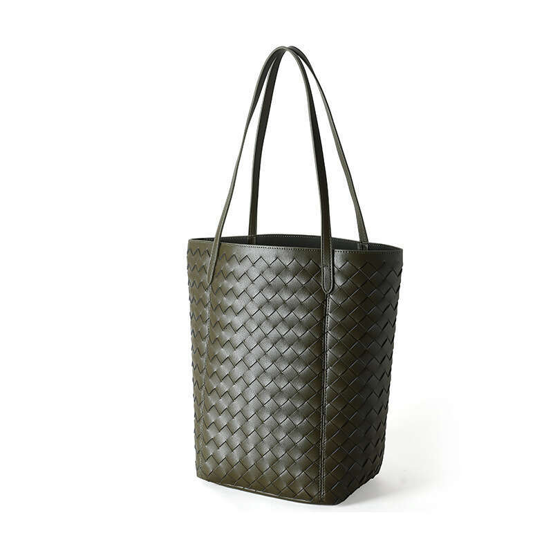 Luxury bag New Bucket Niche Design Shoulder Simple Woven Handbag Genuine Leather Women s Bag