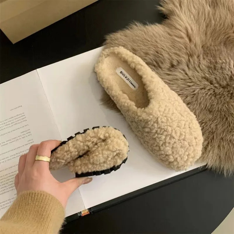 Winter Warm Plush Mules Women One Band Fur Slippers Cozy Cotton Shoes Woman Flats Cover Toe Fleeces Slides Femme Wool Pantuflas 251013