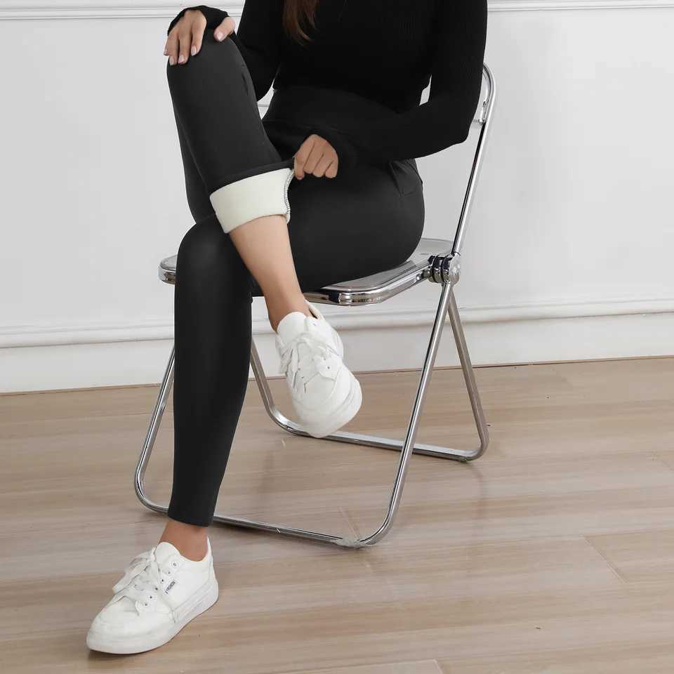 Pockets Winter Leggings Women Velvet Warm Pants Beautiful Outdoors Warm Classic Pockets Leggings Women Fashion CasualT251016