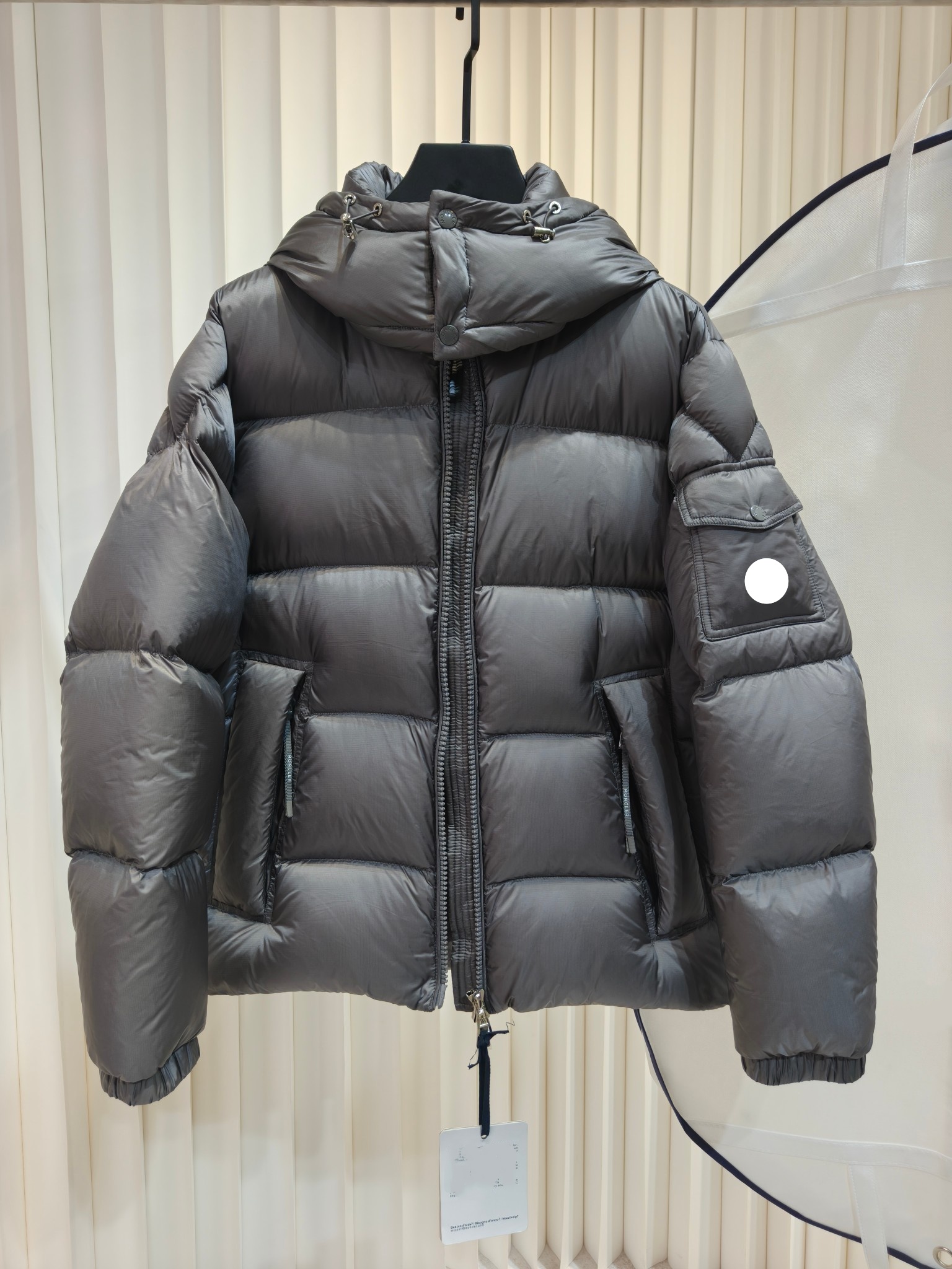 Designer Men Down Parkas Womens puffer jacket Lightweight outdoor jacket white duck down filled jacket Winter Man warm hood coat