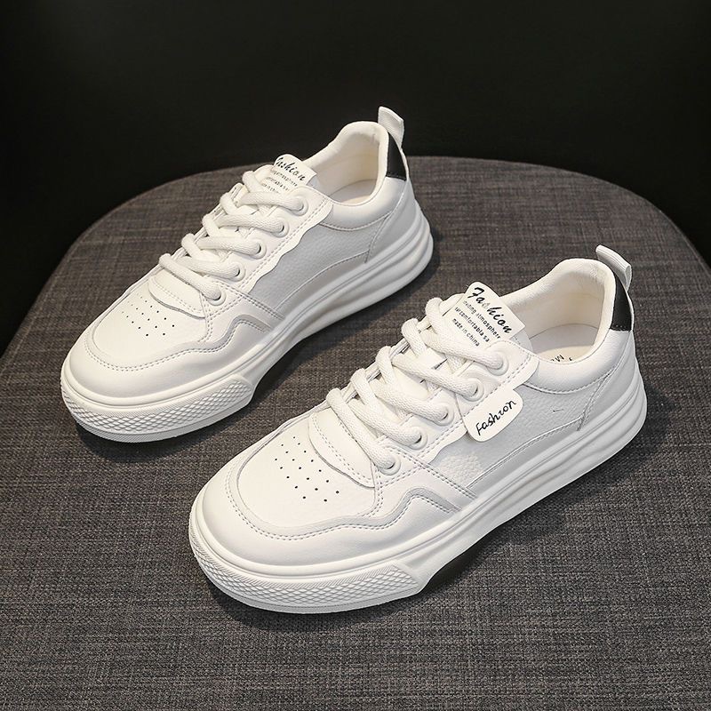 2025 New Women's Breathable White Female Students Ins Korean Edition Versatile Thick Soled Sports And Leisure Board Trendy Shoes