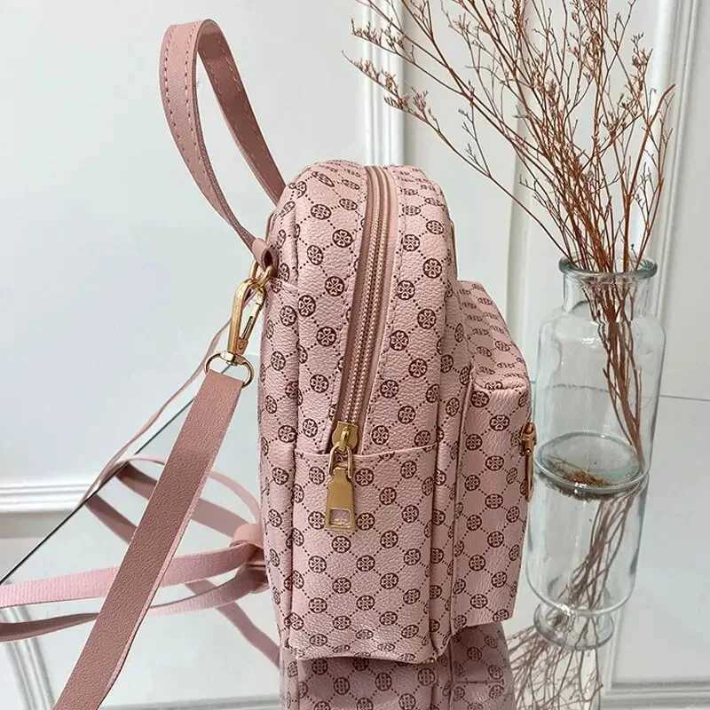 Classic floral material backpack for women fashionable student backpack for women daily shopping bag for womenT251016