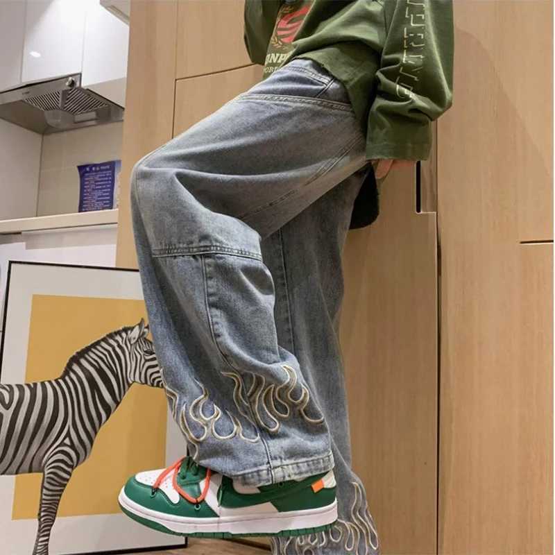 Mens Y2K Flame Pattern Wide Leg Jeans Casual Hip Hop Aesthetic Denim Pants Baggy Straight Leg Relaxed Fit Trousers J251016