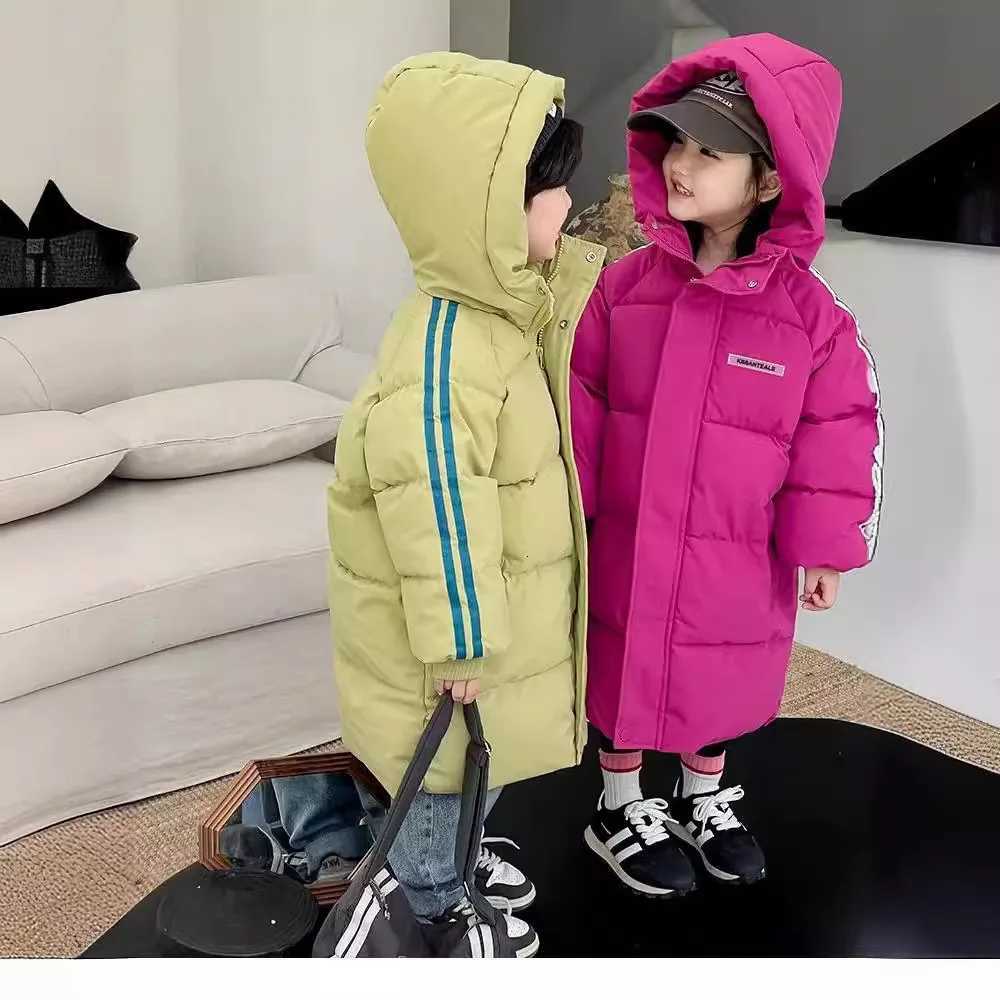 Childrens cottonpadded jacketNew winter coat boys cottonpadded jacket girls wear mediumlength thick down jacketT251016