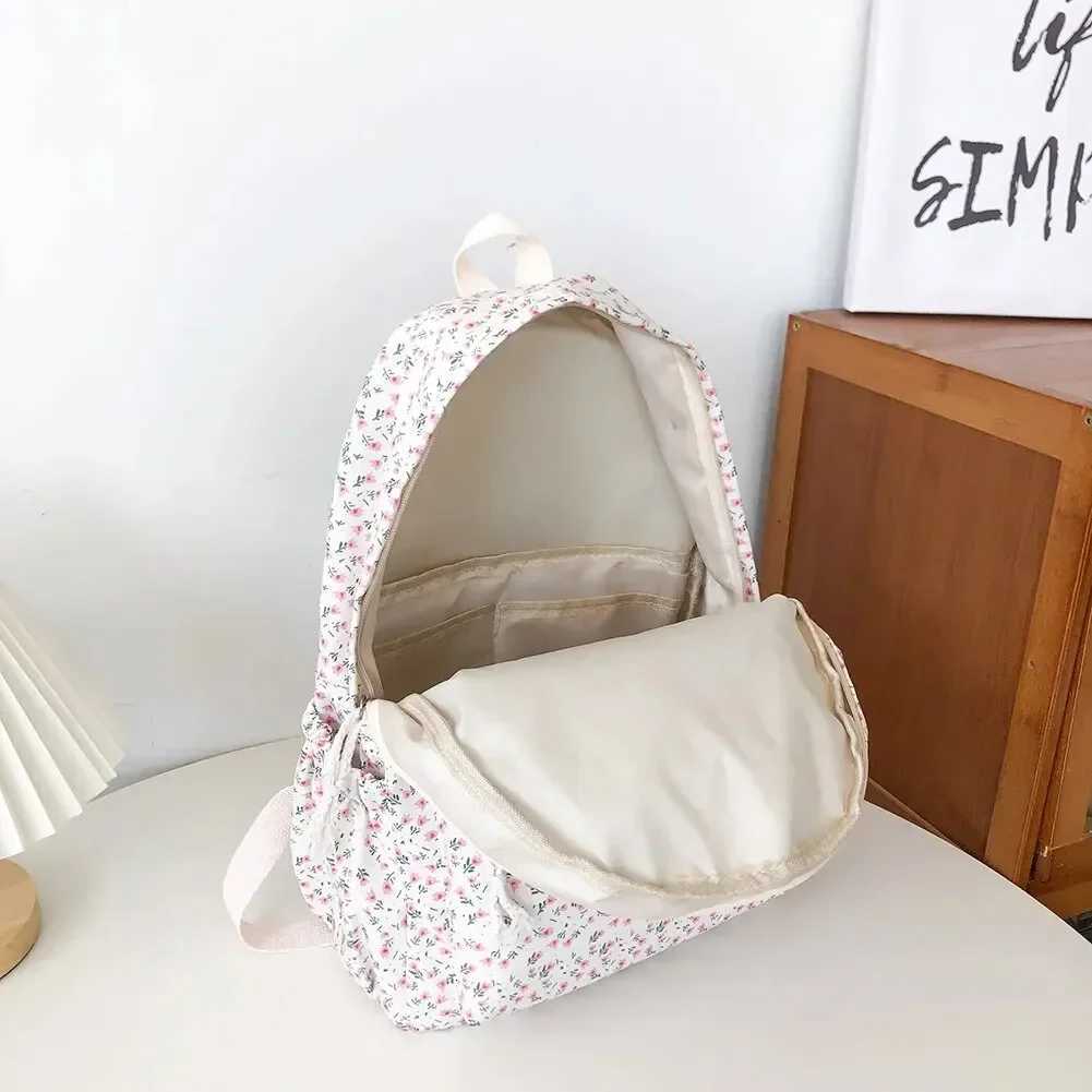 Korean Student School Backpack Floral White School Bags For Teenage Girls Cute Womens Backpack Brand Book Bag Nylon RucksackT251016