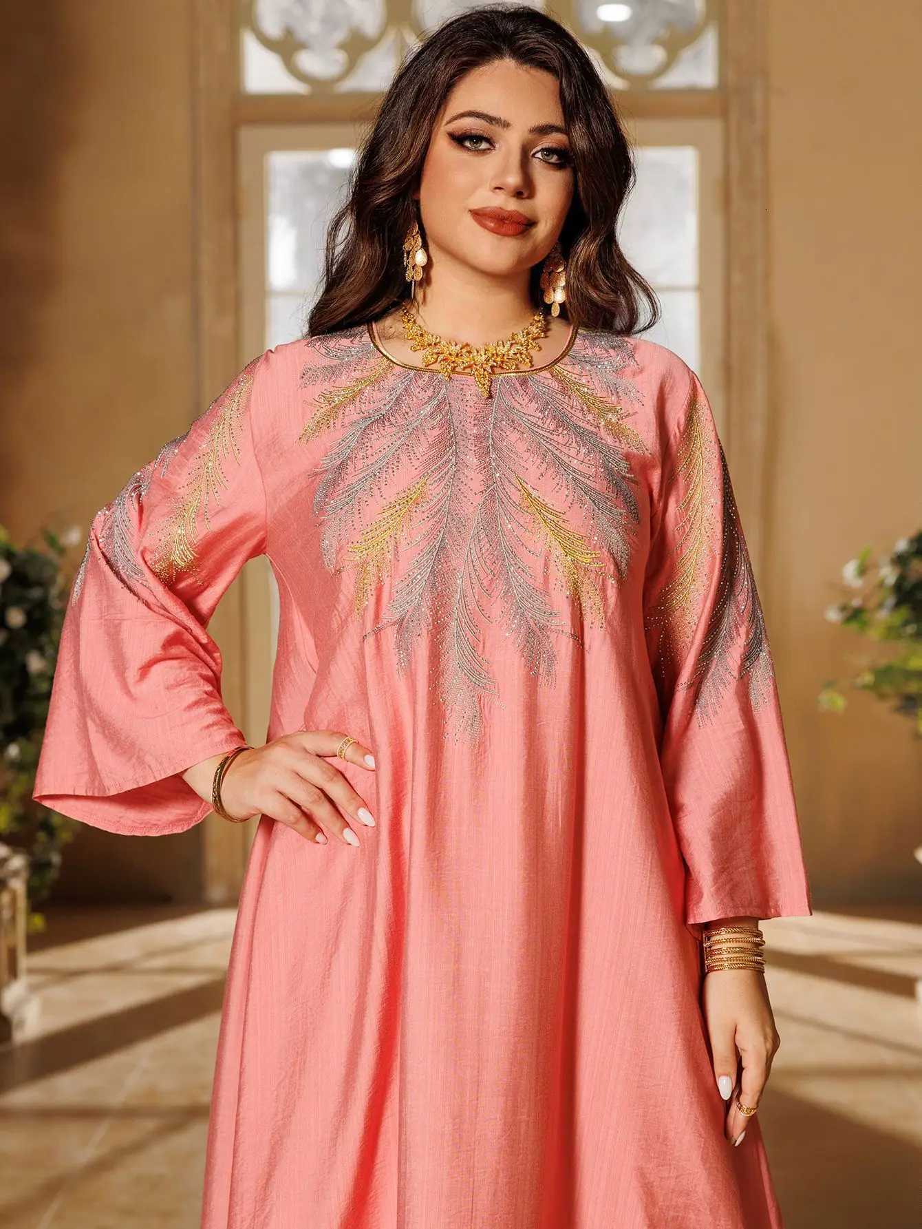 Diamonds Dubai Abayas for Women Ramadan Eid Djellaba Jalabiya Turkey Ka Muslim Dress Caftan Marocain Femme Musulamne Kaftan X251016