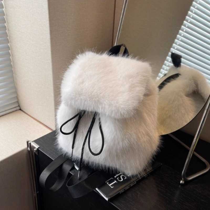 Womens Faux Fur Backpack Large Capacity Drawstring Flap Bag with Magnetic Closure Casual School Travel Bag BackpacksT251016
