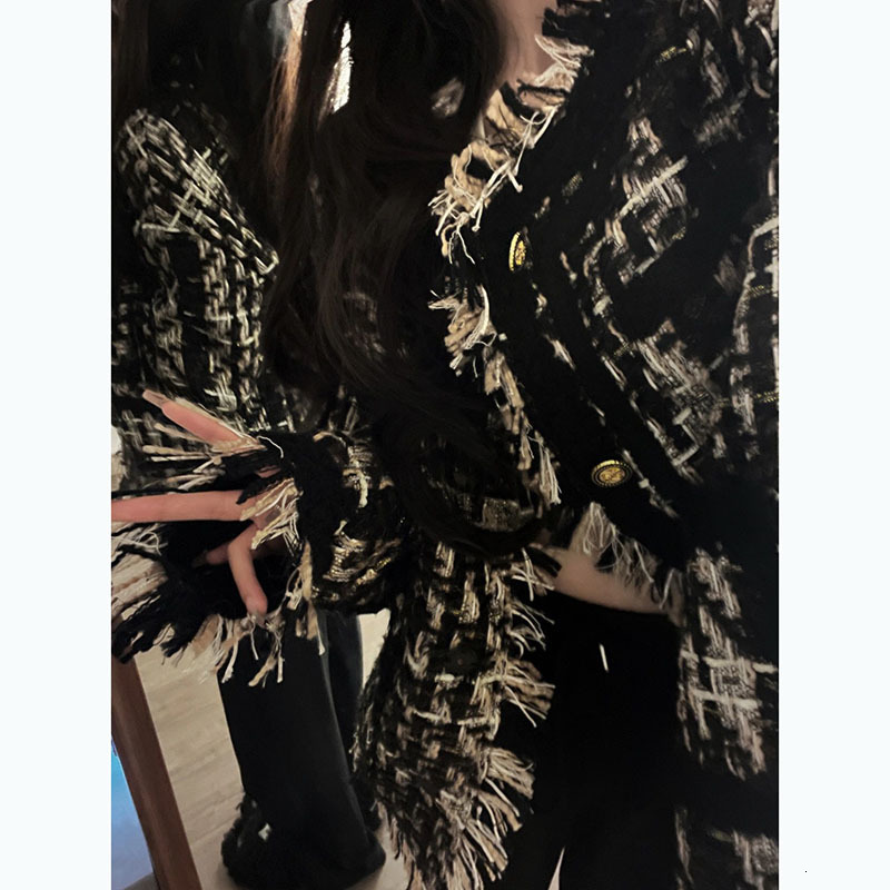 2025 Autumn/Winter New Top Designer Jacket Thick Craftsmanship Woven Tassel Luxury fashion Style Short Coat with Lining Thick Women's Korean Soft