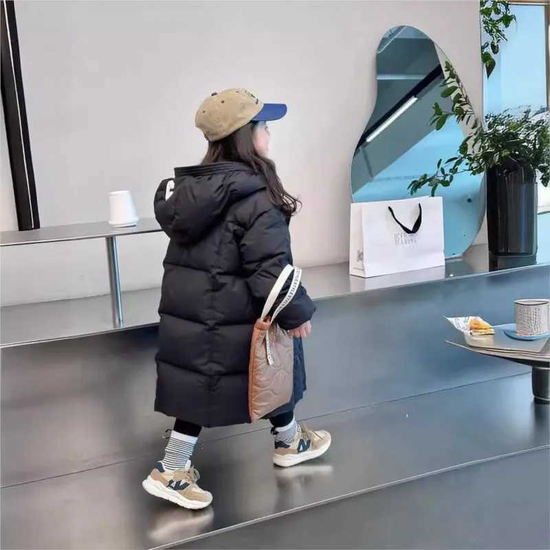 Girls down Coat 2024 Autumn and Winter Clothing New Childrens Padded Top Childrens Clothing ThreeProof Warm Coat Babys TopT251016
