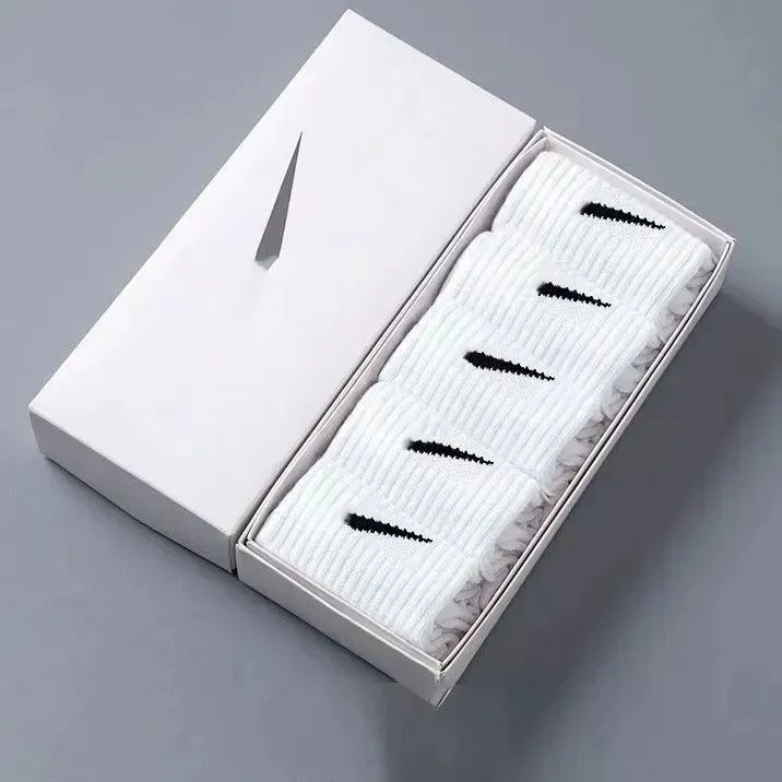 Designer men's new yoga towel soles, mid-calf men's and women's socks, sports socks, lettered trendy socks, Arro running cotton socks