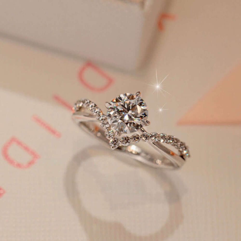 Douyin Live 1 Four-Prong Crown of Love Imitation Moissanite Cross V-Shaped Ring for Women ddmypluto