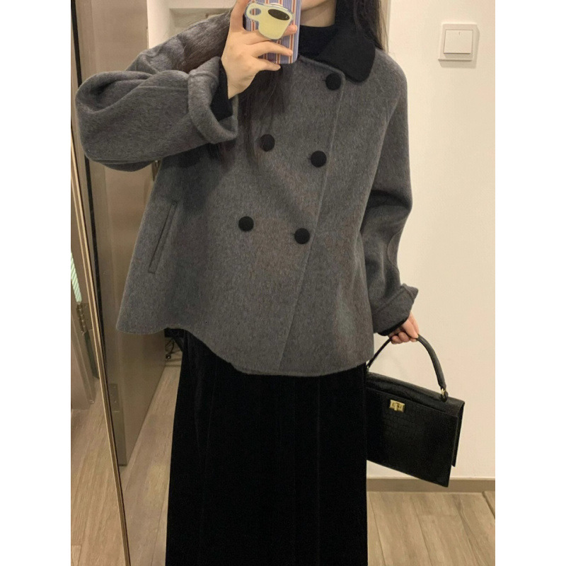 design 2025 Autumn/Winter Luxury New Top Grey Shorthair Coat Women's Designer Jacket Autumn/Winter High end Wool Jacket Feels Petite Size Thicken