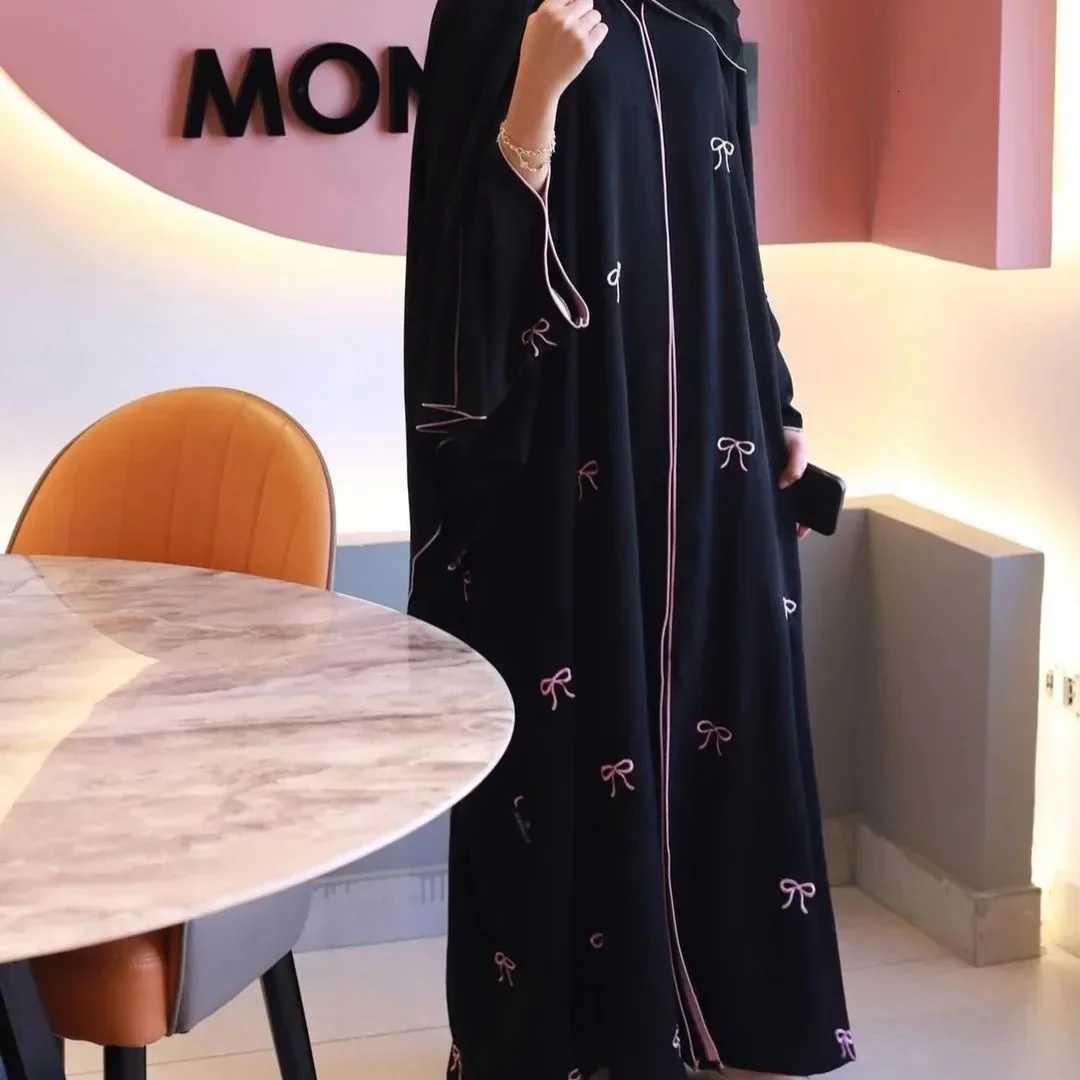 Eid Muslim Women Party Dresses Jalabiya Bow Embroidery Ramadan Morocco Vestidos Dubai Open Abayas Kaftan Islam Cardigan Robe X251016