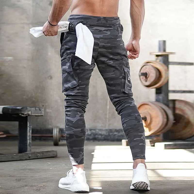 Mens Gym Fitness MultiPocket Workout Training Pants Cotton Jogging Sweatpants Camouflage Men Fashion Training Trousers J251203