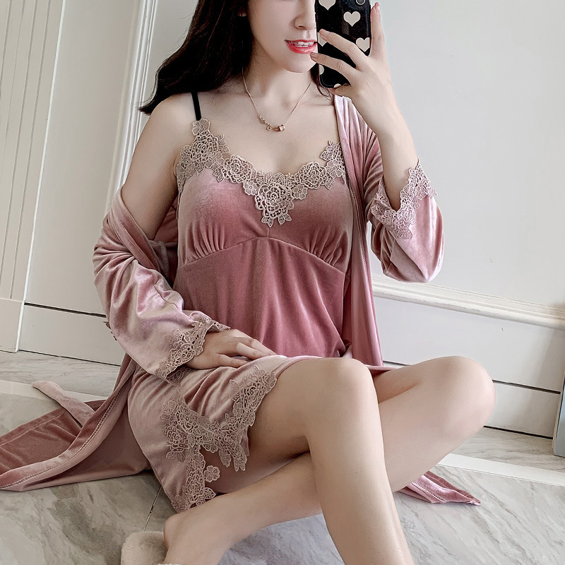 Golden velvet pajamas womens autumn and winter suit suspender nightdress sexy nightgown four piece set with chest cushion velvet can be worn out 20111