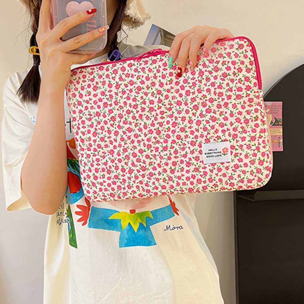 Computer Bag Cute Flower Laptop Sleeve Zipper Cover Portable Computer Cover Bag Laptop Sleeve Case Compatible for NotebookW251015