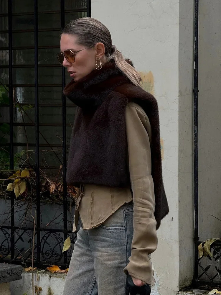 Fashion Faux Fur Vest Crop Top Women Elegant Solid Turtleneck Fluffy Short Tank Tops Winter Female Sleeveless Jacket Coat 251014